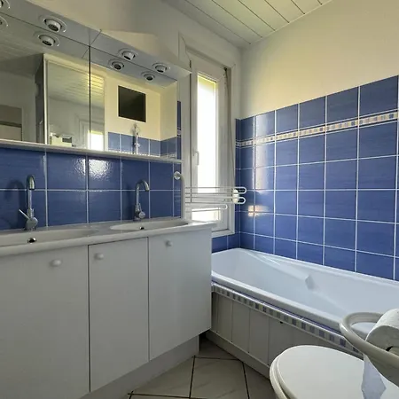 Spacious And Comfortable 95 M Daire Caen
